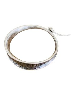 J. Jill Silver-Tone Necklace with Cream Pouch